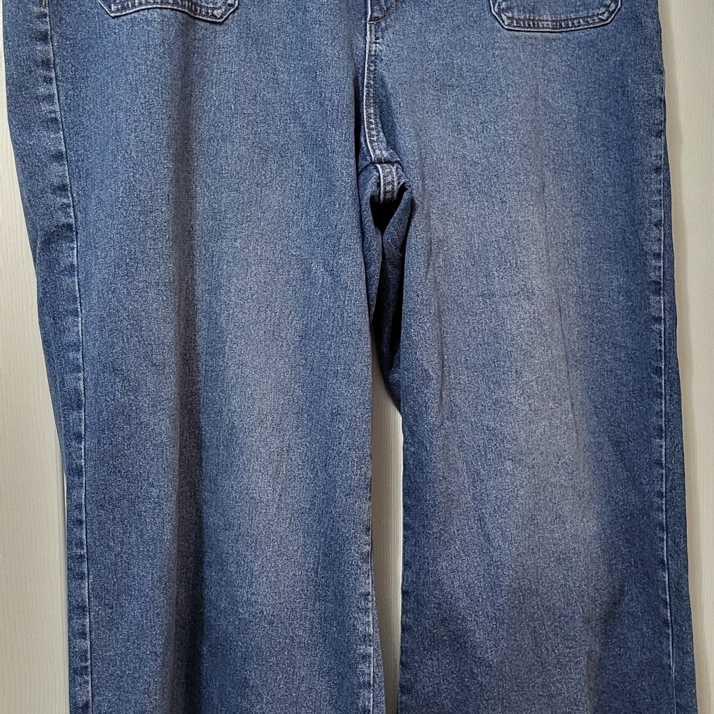 Liz Claiborne Blue Denim Jeans - Picture 6 of 6